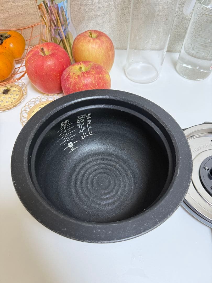 JPL-S100の内釜、内ぶた、2点セットです。