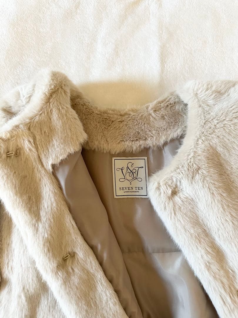 青*魚様 SEVENTEN エコファーポンチョ エクリュ 新品未使用