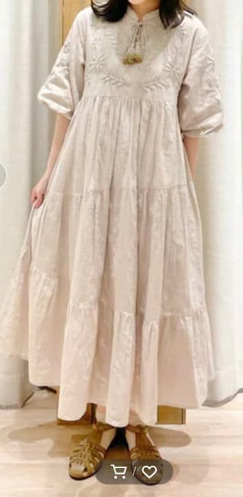 ツハルTSUHARU 刺繍ティアードワンピース　キナリ