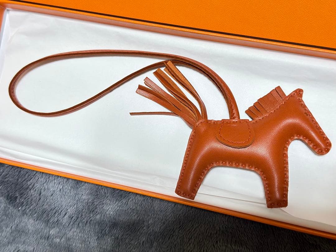 【新品未使用】HERMES ロデオ PM コルナリン Z封印