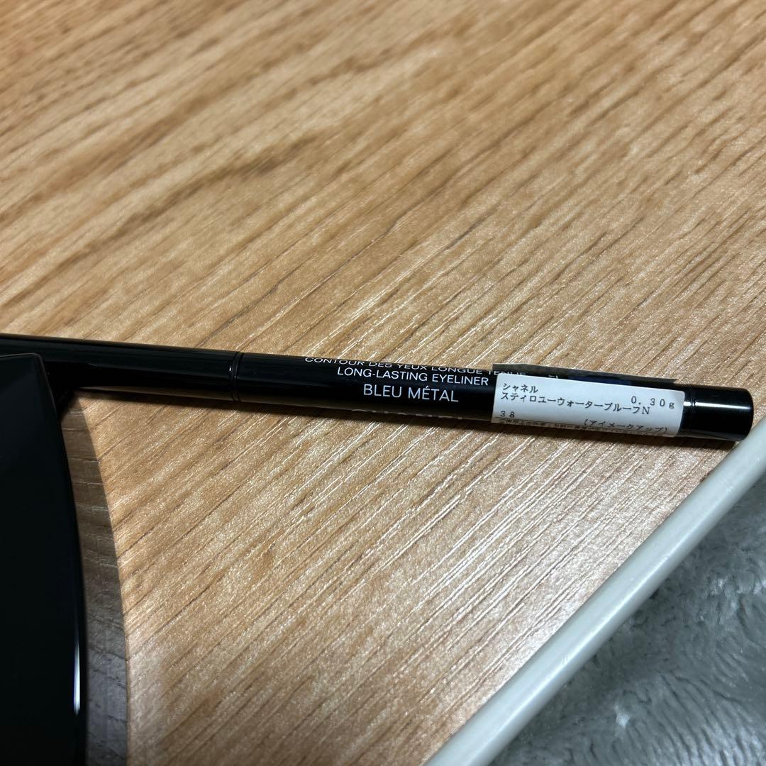 CHANELアイシャドウパレット　アイライン