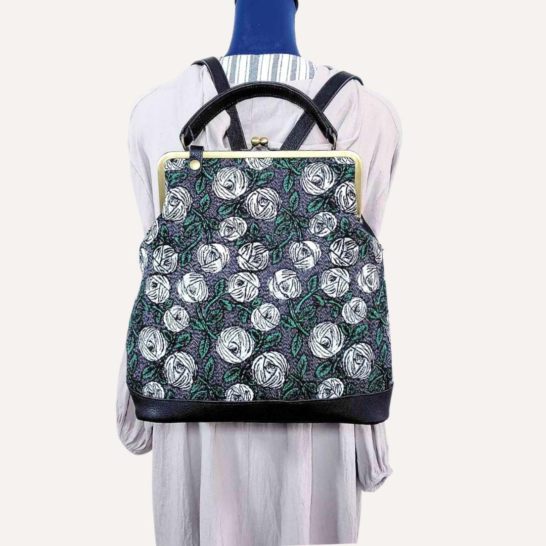 【専用】/2025rosyロージィーネイビー/がま口リュック牛革黒