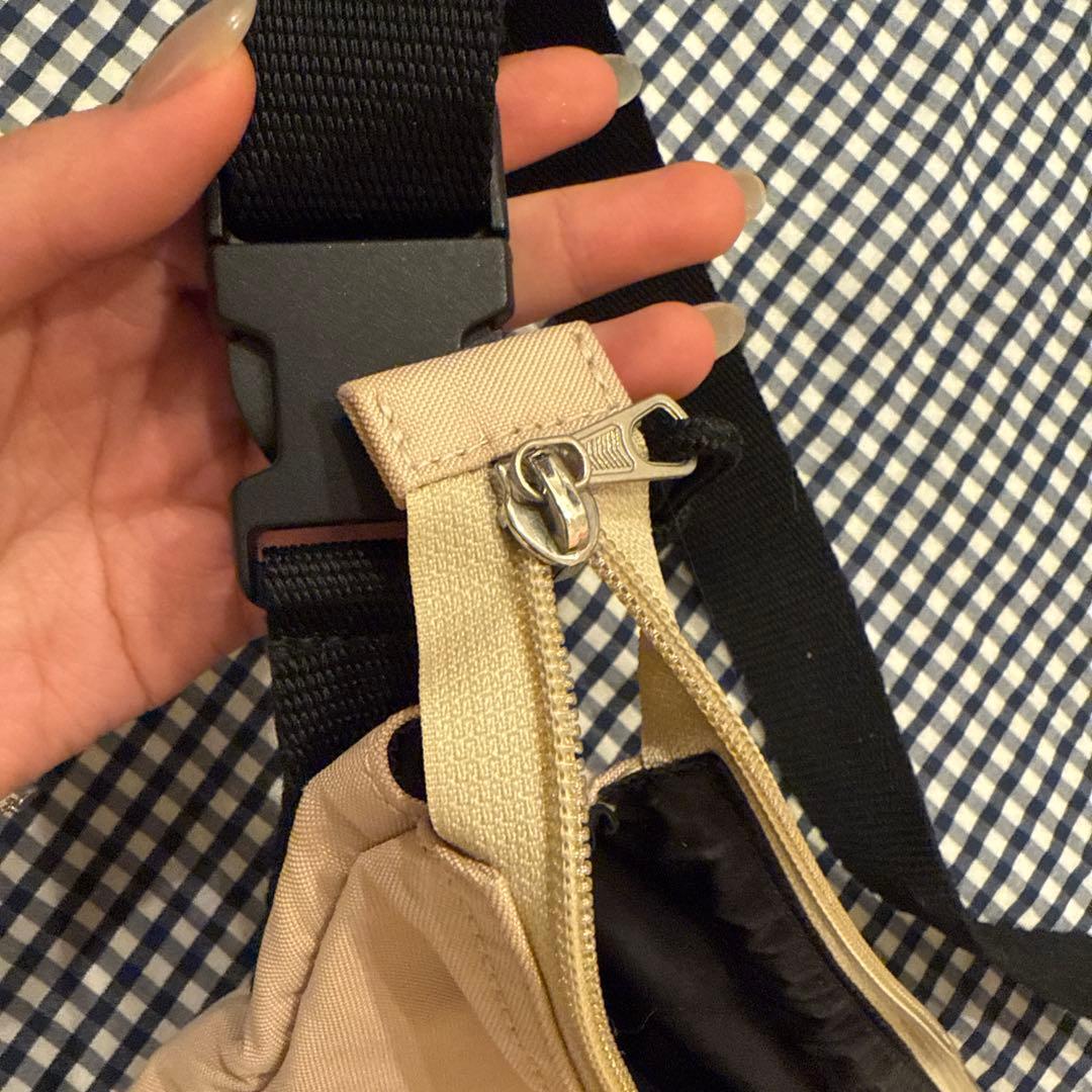 BALENCIAGA ボディバッグ ベージュ