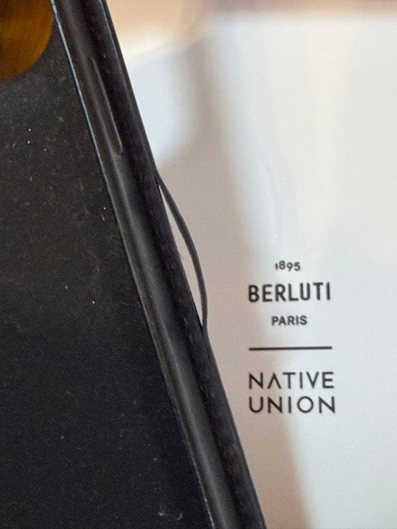 BERLUTIベルルッティカリグラフィスマホケースiPhone15PROMAX