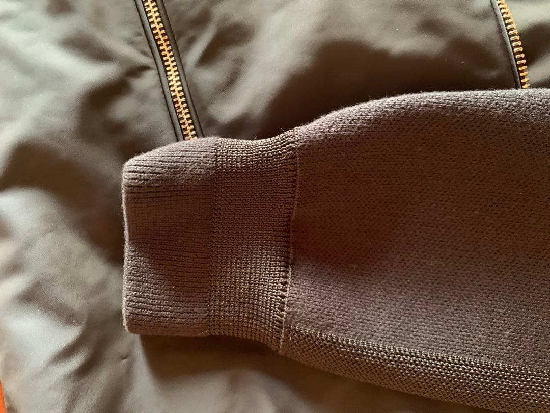 Hugo Bossブルゾン　購入希望価格に値下げしました