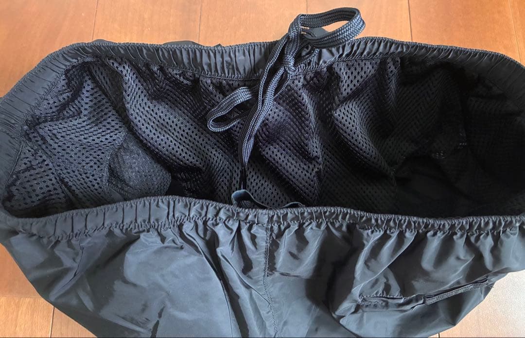 美品プラダ ナイロン ショートパンツ 48 ブラック PRADA メンズ