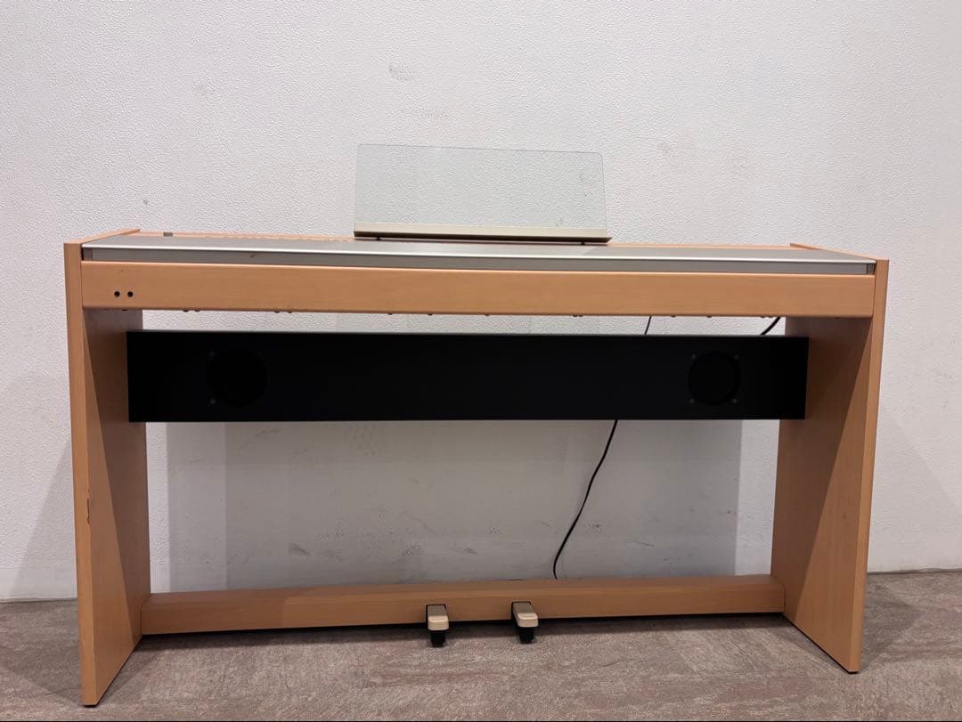 ☘️地域限定送料込⭐️美品⭐️ローランド⭐️Ｆ－１００デジタルピアノ⭐️メイプル木目88鍵