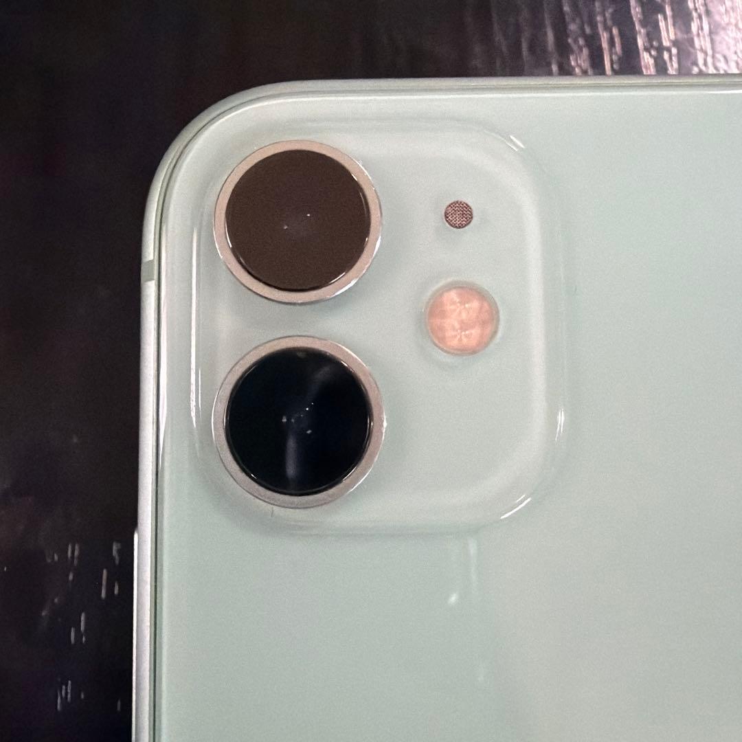 iPhone11(グリーン) ＋iPhone11用のガラスフィルム(1枚)