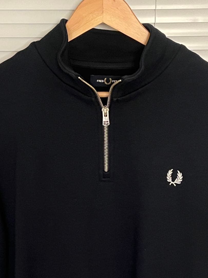 フレッドペリー　ハーフジップ