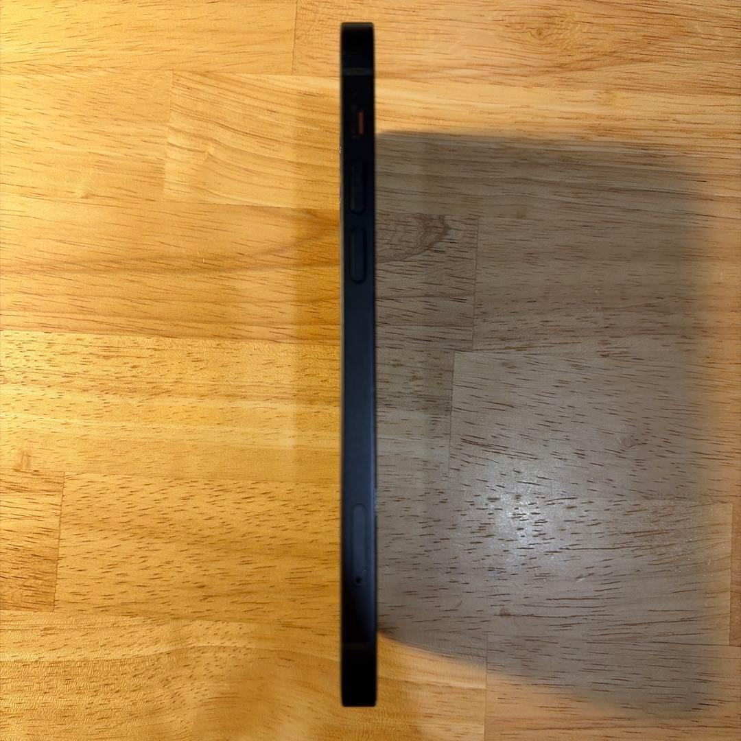 Apple iPhone 12 64GB ブラック　本体