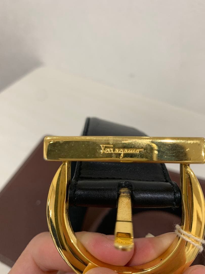 静*子様 Salvatore Ferragamo フェラガモ ベルト 黒 ゴール