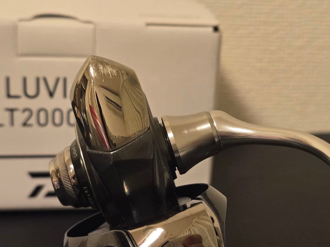 24 LUVIAS ルビアス　LT2000S-P エリアトラウト　2000