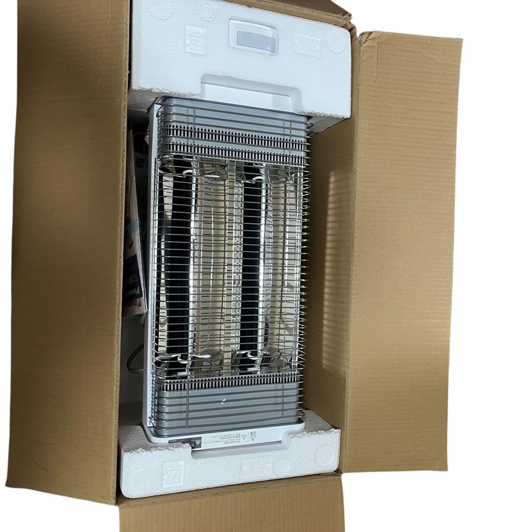 新品未使用　ダイキン　セラムヒート　ERFT11ZS-W ホワイト 遠赤外線線