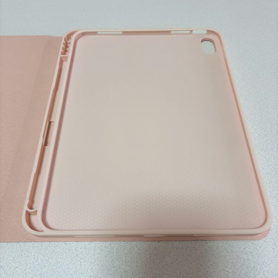 即発送★ iPad 第10世代 64GB シルバー 本体 + キーボードケース