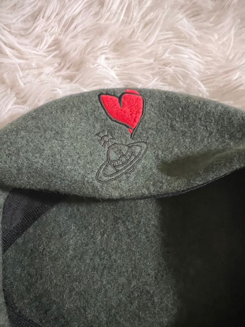 vivienne westwood ウール ベレー帽 オーブ ハート カーキ