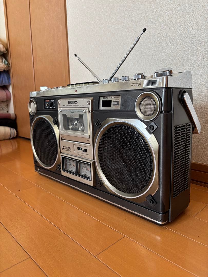 日立　TRK-8180 レトロ