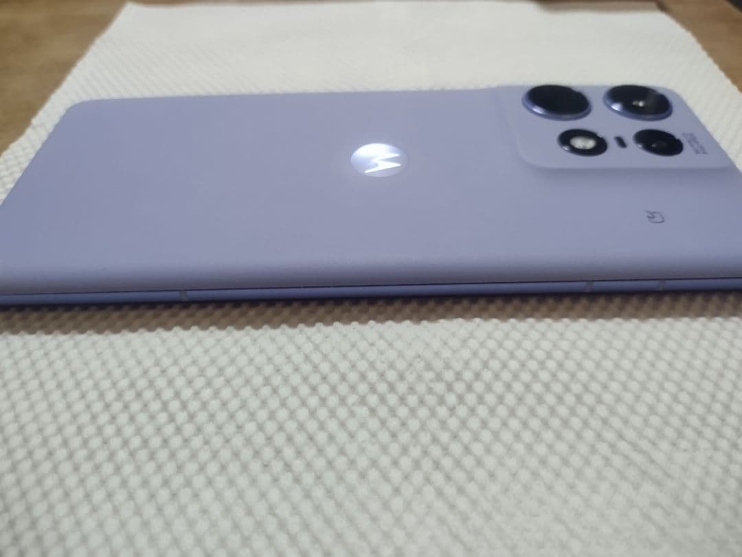 Motorola edge 50s pro SIMフリー リュクスラベンダー