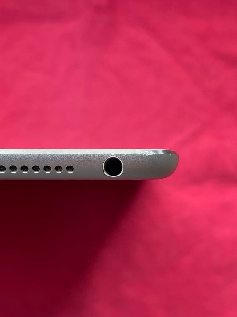 iPad Pro 9.7インチ 256GB au/SIMフリー シルバー