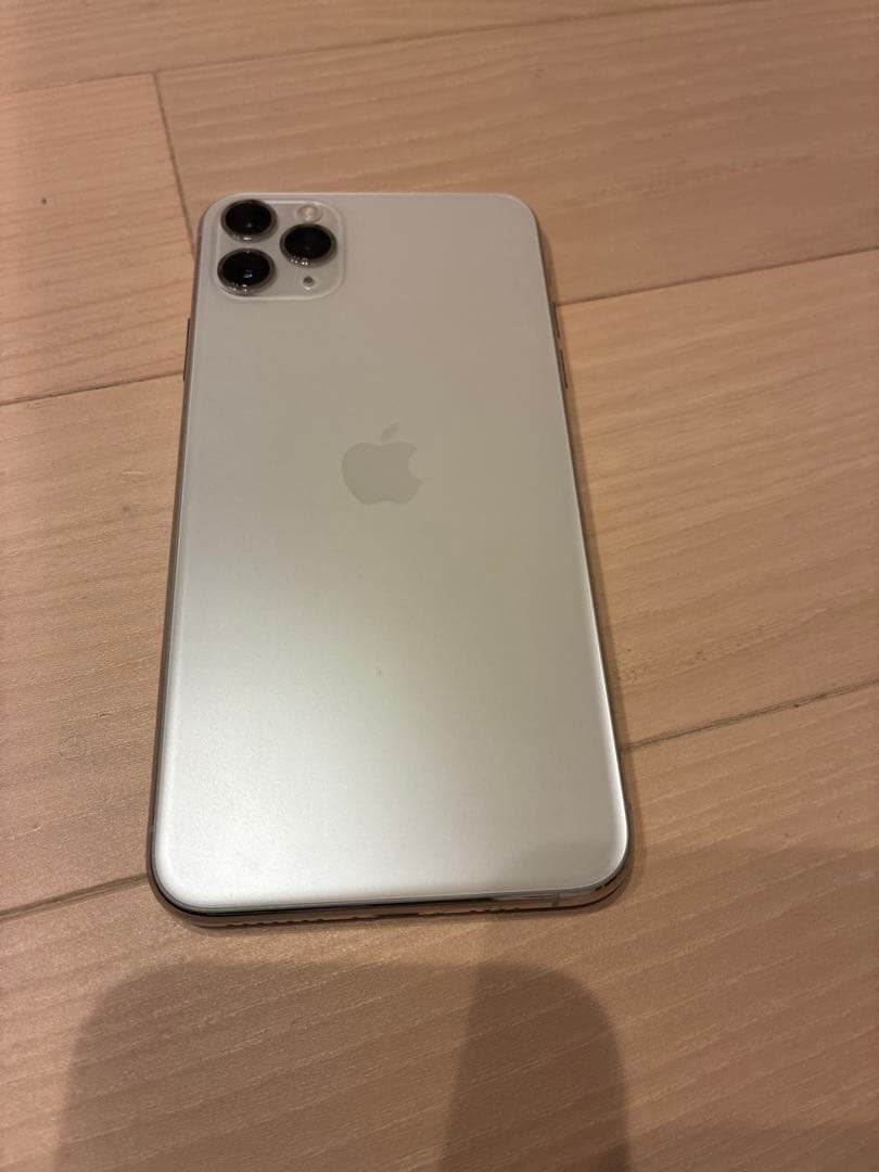 Apple iPhone 11 pro max 256G シルバー　SIMフリー