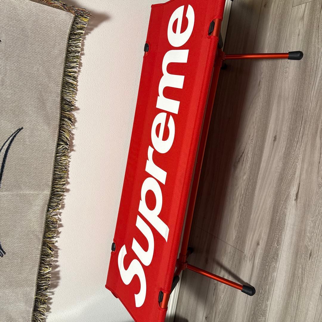 Supreme アウトドアベンチ レッド