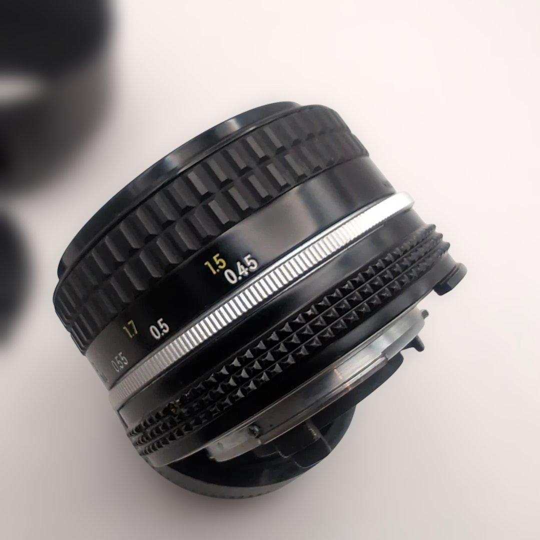 Nikon Ai Nikkor 50mm f1.8 レンズフード付き