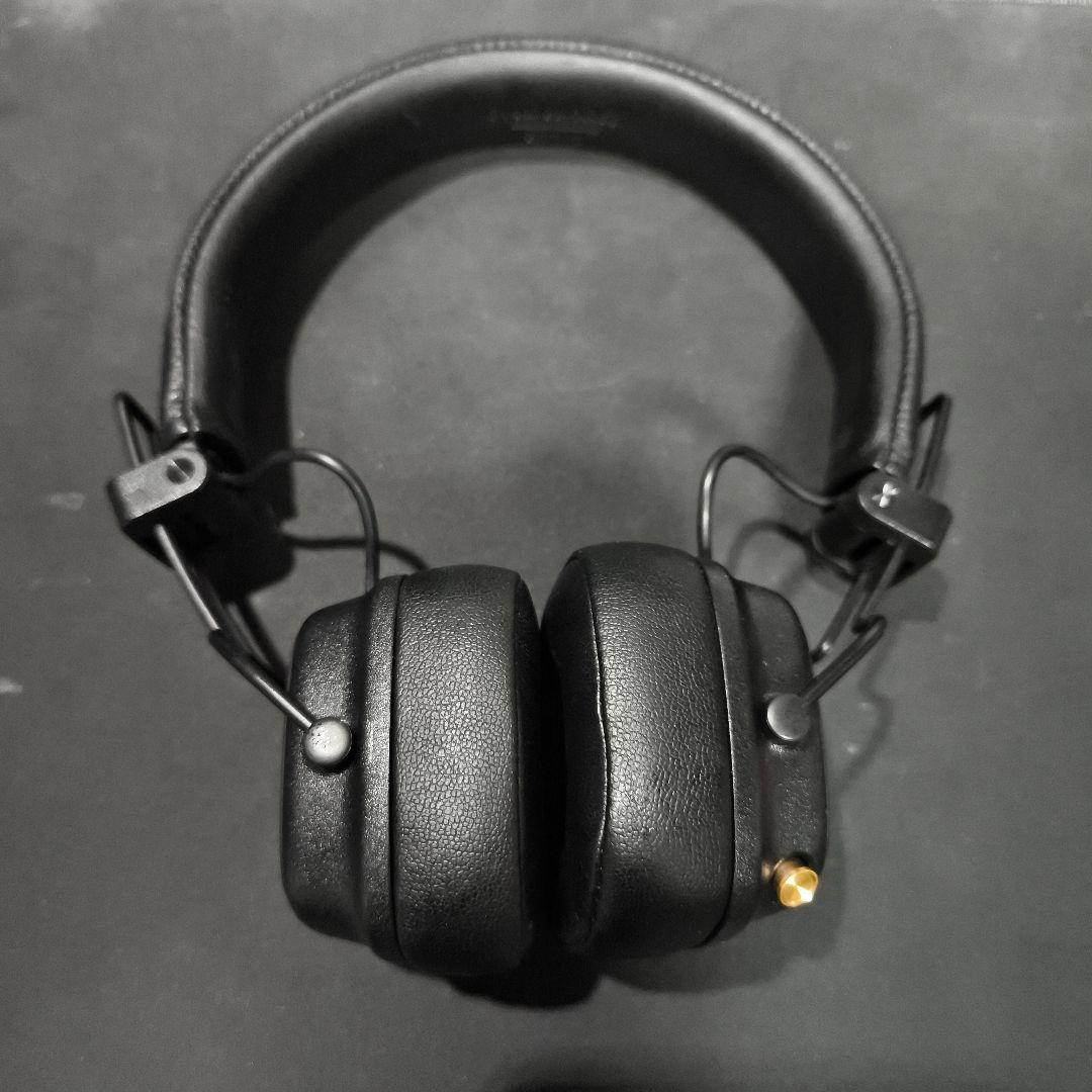 Marshall major Ⅳ + Bose QC ii のイヤホンのみ