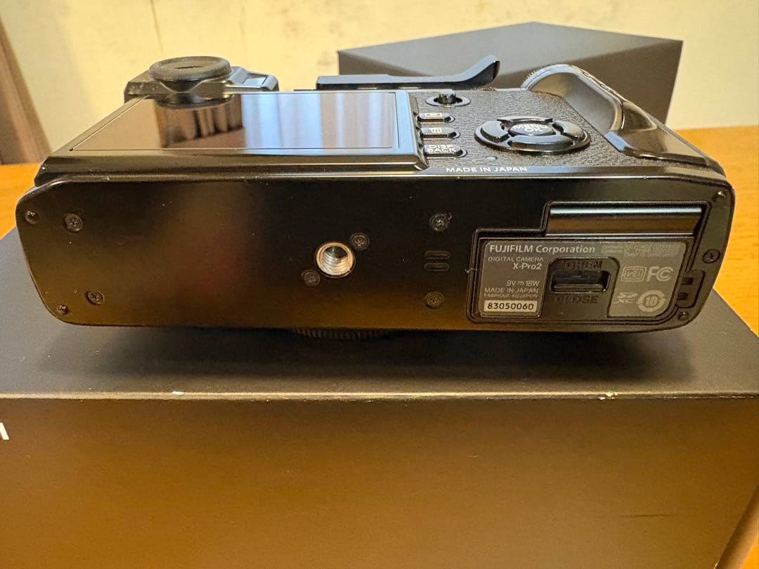 Fujifilm X-Pro2 ブラック　サムグリップ付　即送ります！年内に！