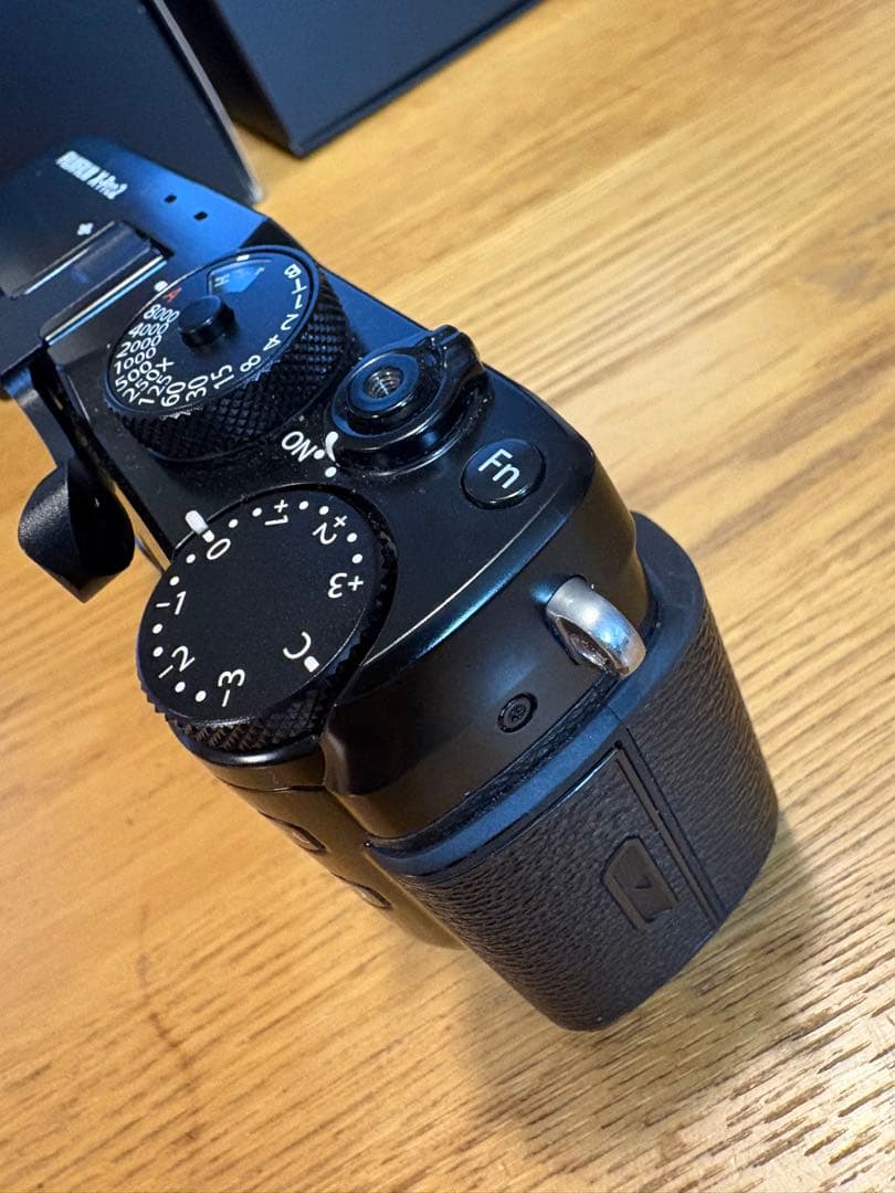 Fujifilm X-Pro2 ブラック　サムグリップ付　即送ります！年内に！