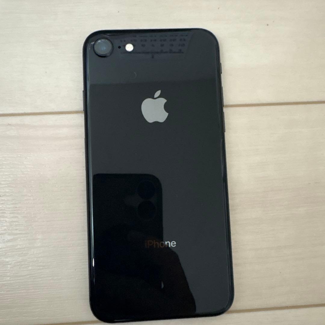 美品　iPhone 8 64GB バッテリー100%