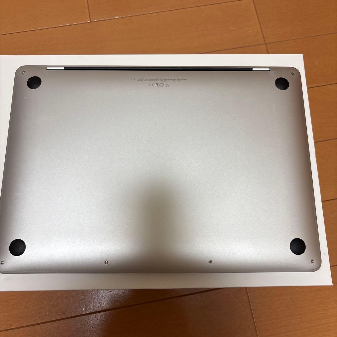 MacbookPro 2020 13インチ M1 8GB 256GB