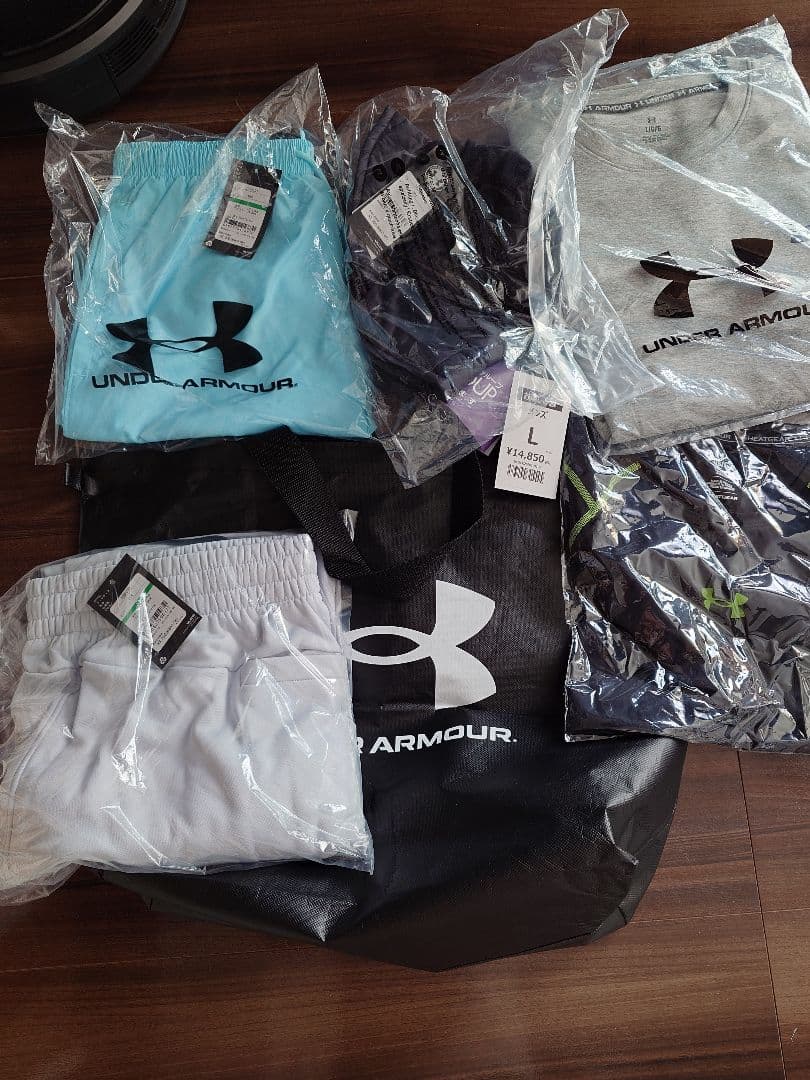最終値下げ　UNDER ARMOUR トレーニングウェア 福袋Lサイズ