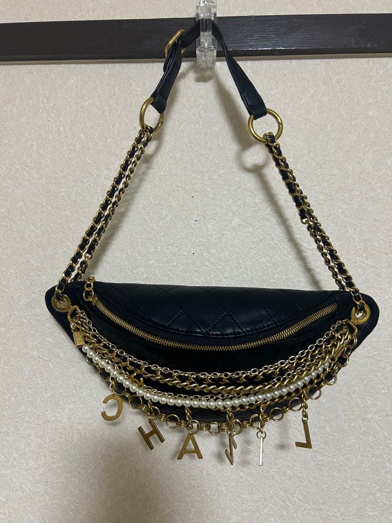 CHANEL ノベルティ　ボディバッグ　ウエストポーチ