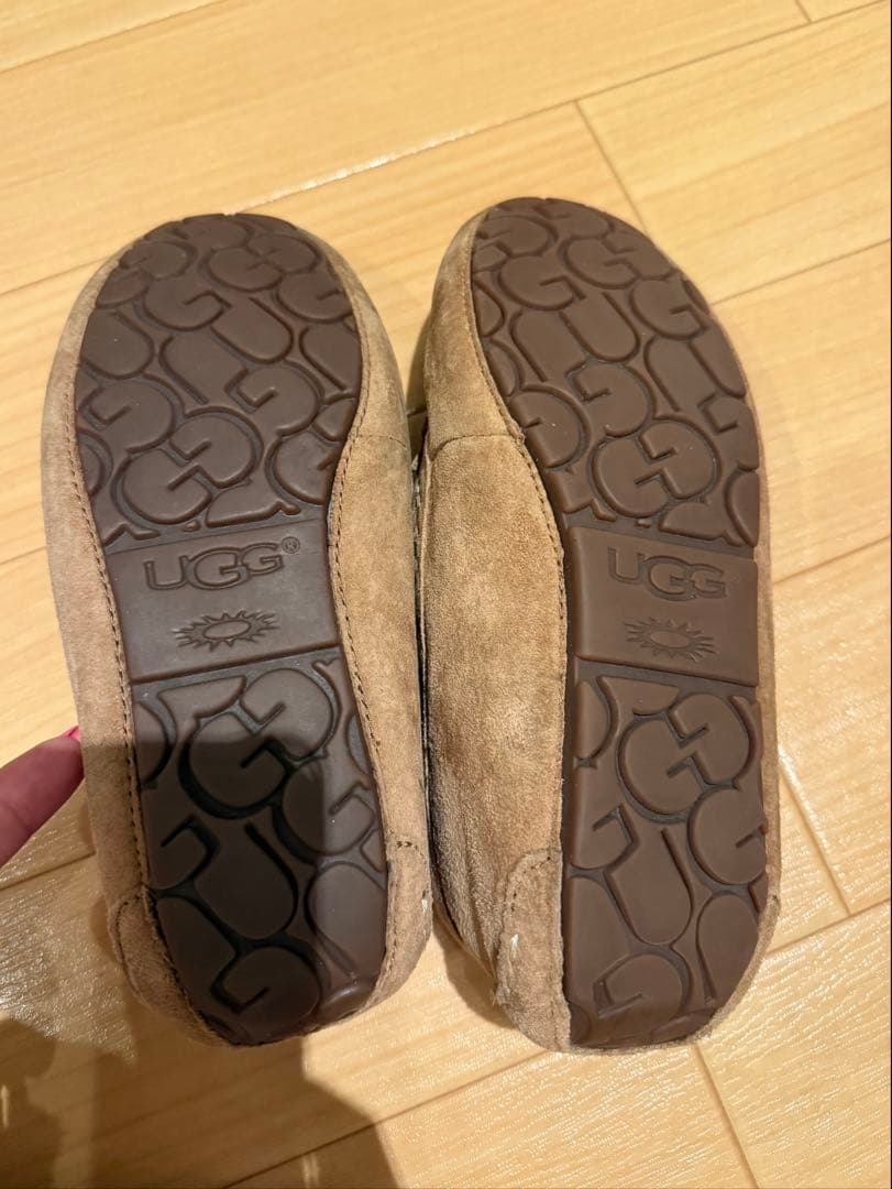 UGG モカシン Ansley レディース