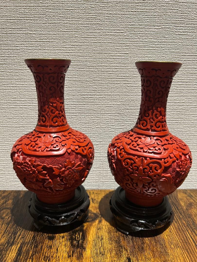 【8/31まで出品】中国美術 堆朱 花瓶 骨董 土台付き　2個セット