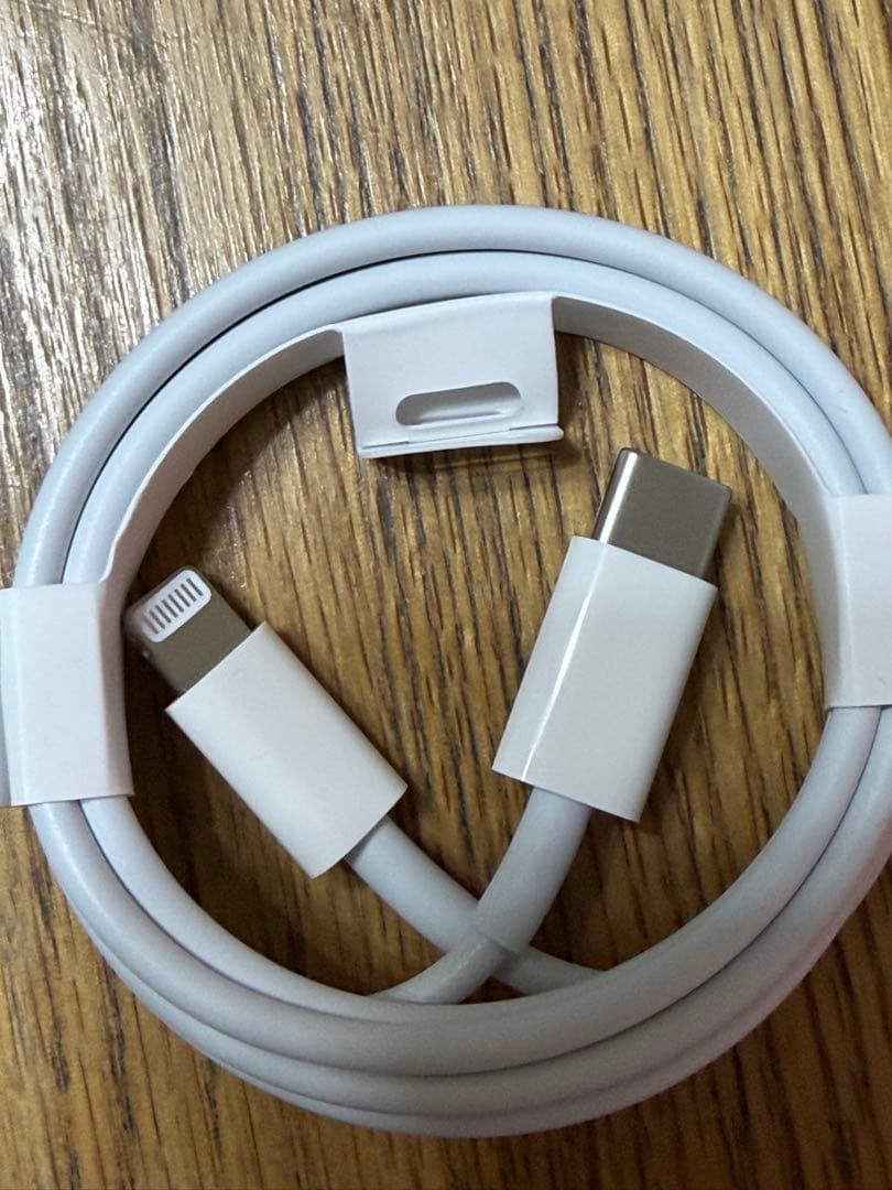 Apple iPhone 13本体【美品】