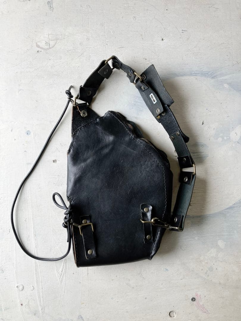 自由自在黒革渋皺leather継接変形ボディbag