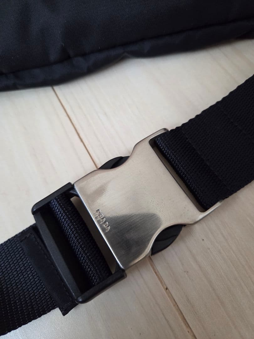 チッチ！PRADA ボディバック、ウエストポーチ 黒