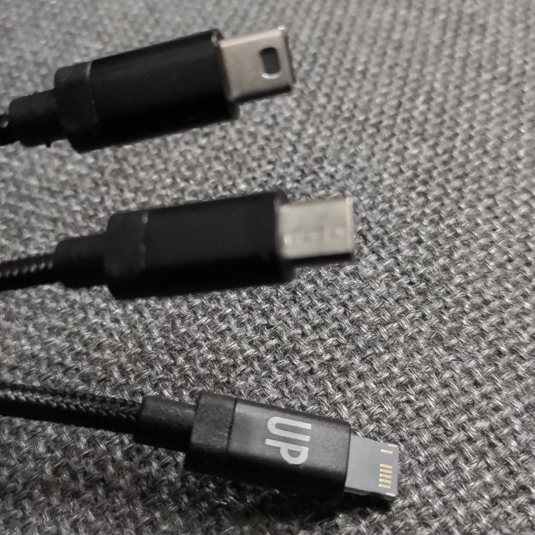 【非売品】マジックキャッスル　3種充電器（USB端子）