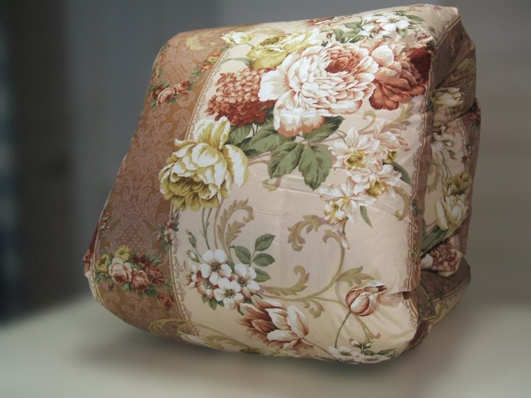 限定お買い得品‼️新品＊ロイヤル＊フランス９３％＊増量１，３キロ＊羽毛布団ＳＰ