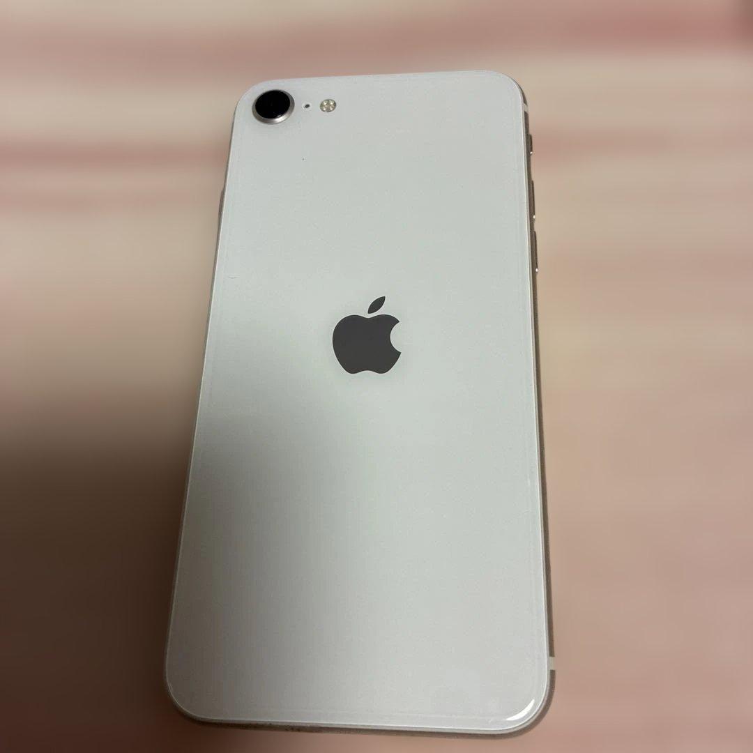 iPhone SE 第3世代　ホワイト　64GB 美品