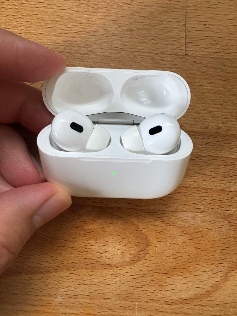 美品　Apple AirPods Pro 2代　usb c 本体
