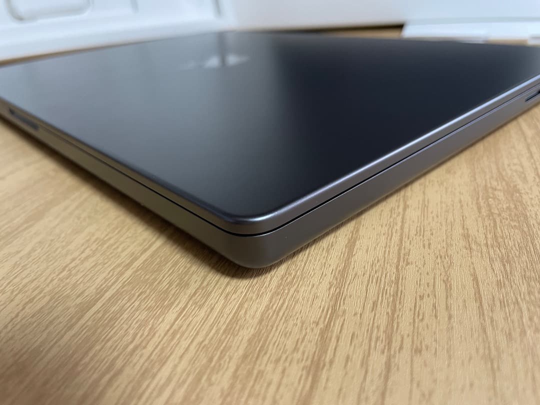 「美品」MacBook Pro Apple M4 Max 、16\"、36G/1T