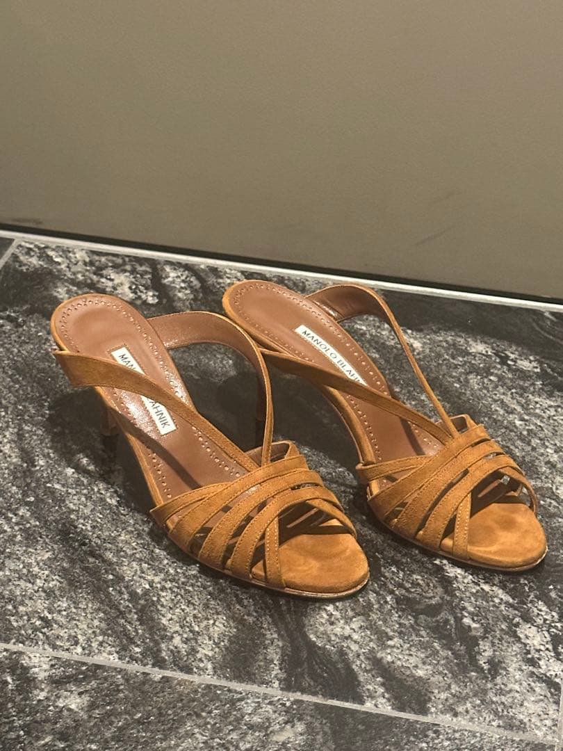 Manolo Blahnik ブラウン 37