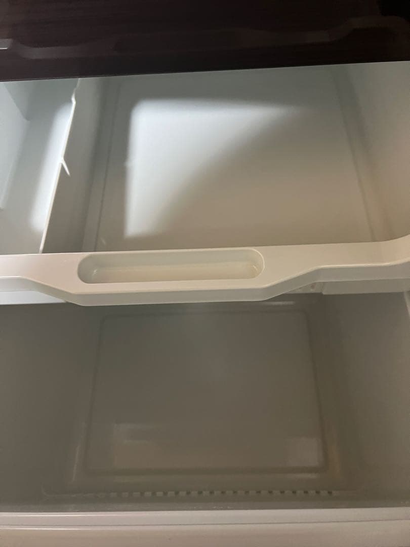 【キムドヨン】Hisense 3ドア冷凍冷蔵庫 ダークブラウン2019年製