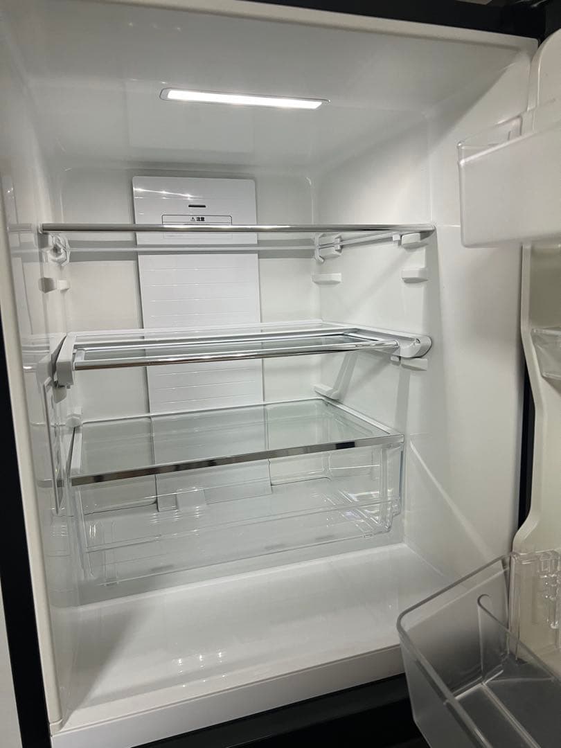 【キムドヨン】Hisense 3ドア冷凍冷蔵庫 ダークブラウン2019年製