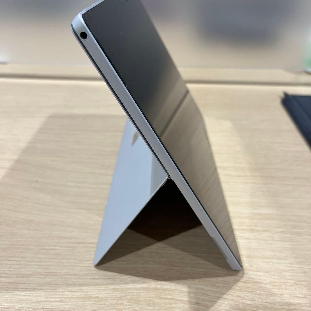 Surface Pro7、キーボード・本体カバー付き