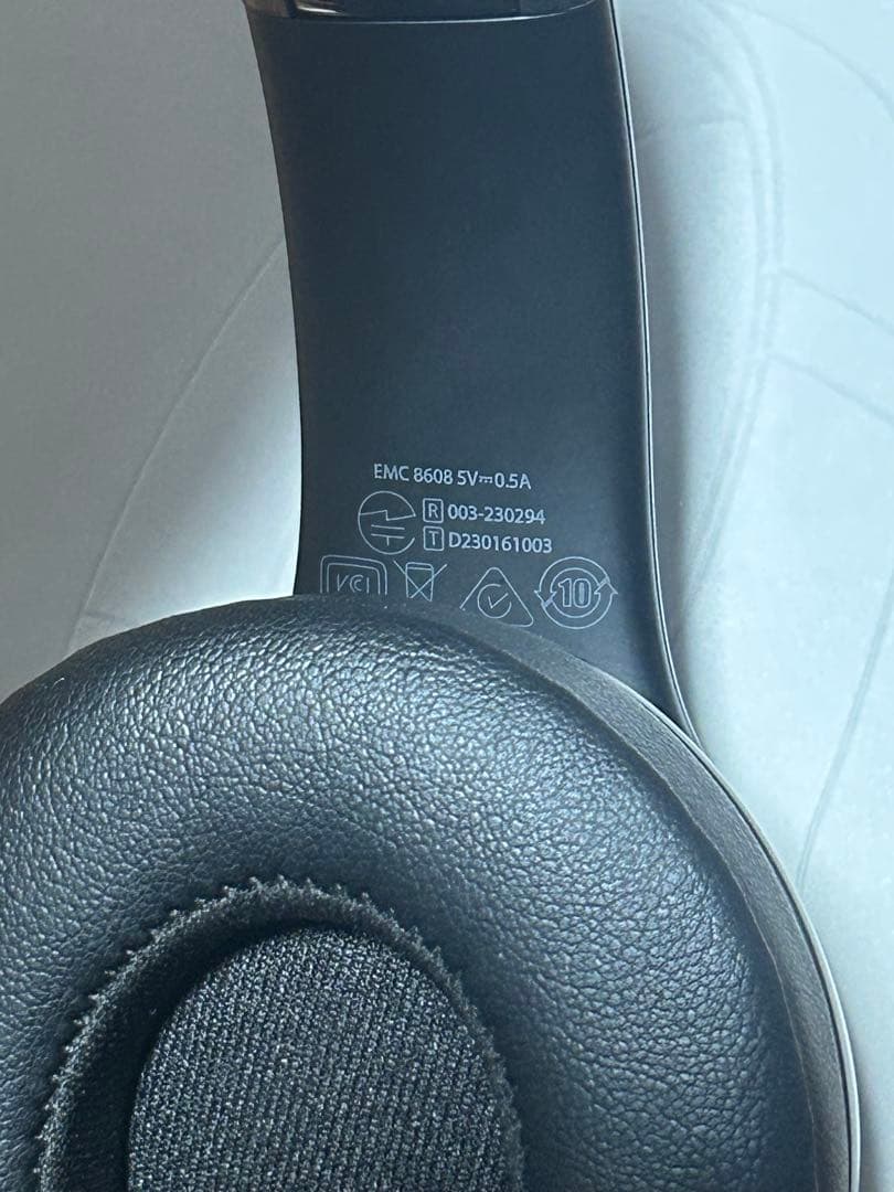 Beats Solo 4 ブラック ワイヤレスヘッドホン
