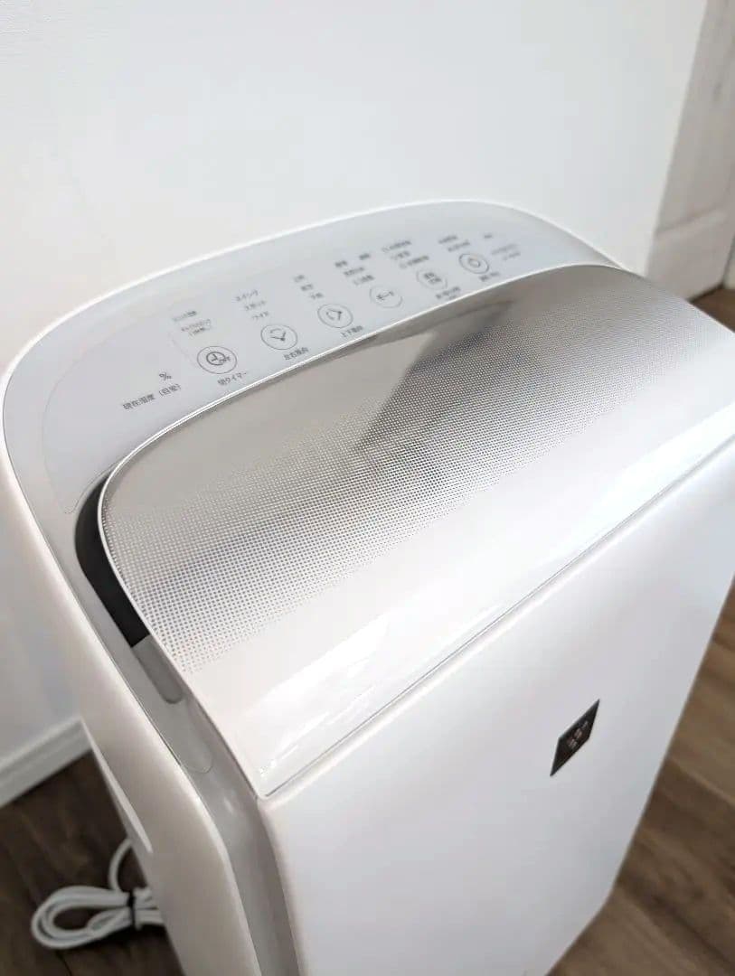 【2024年・美品】シャープ 衣類乾燥 除湿機 CV-SH150W