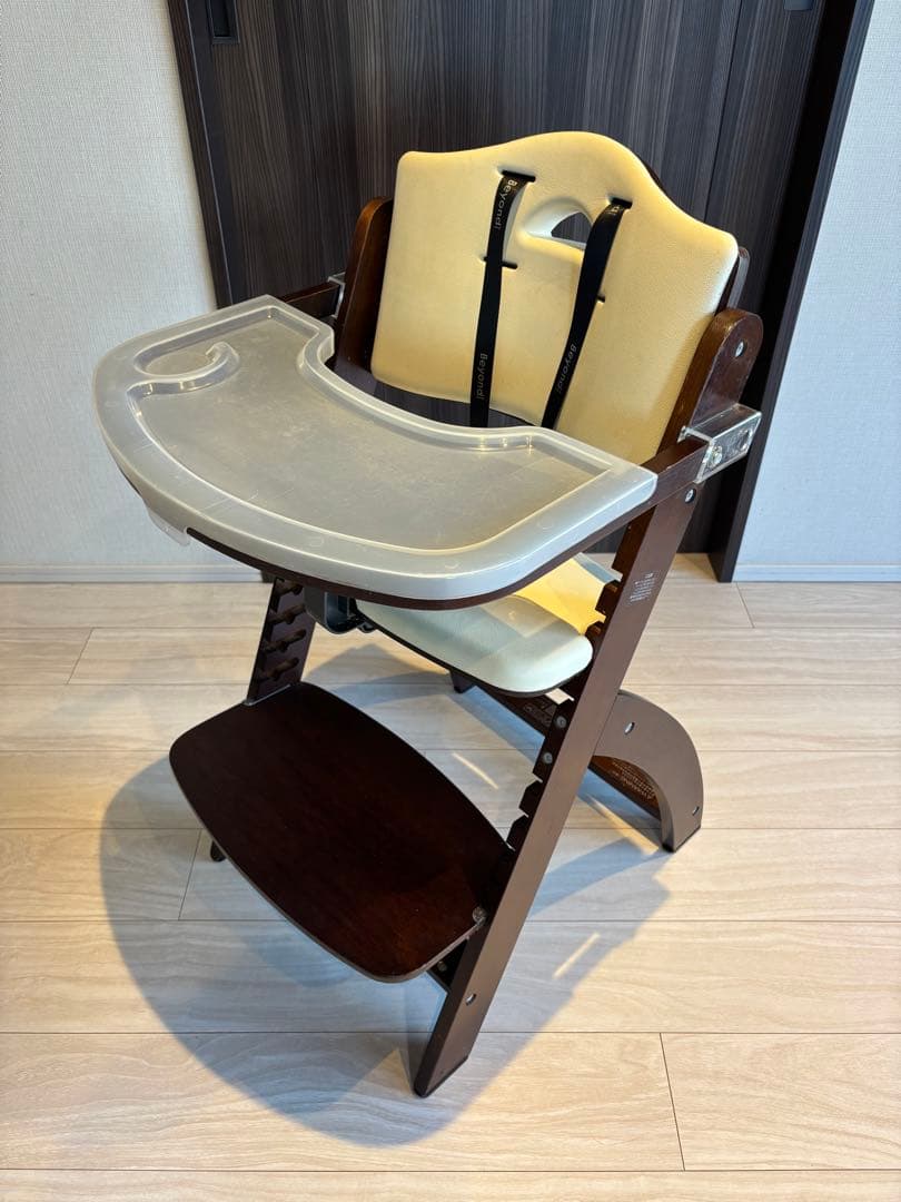 ビヨンドジュニア ハイチェア Beyond Junior