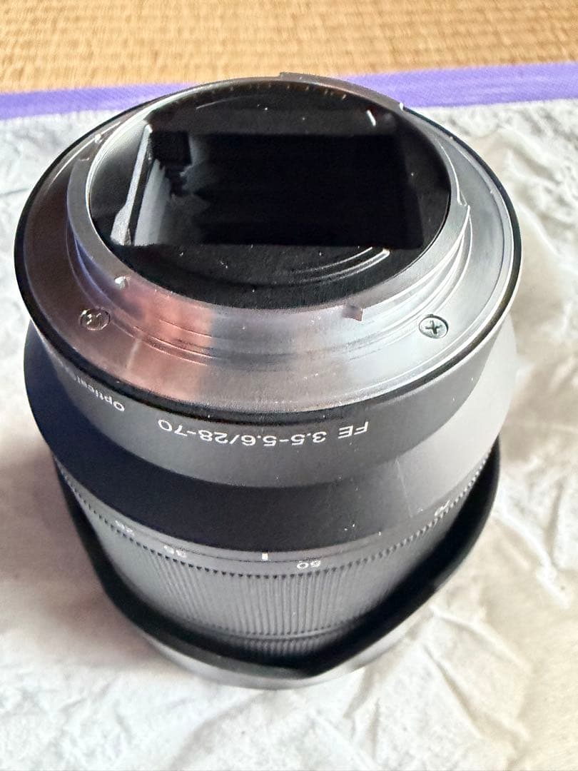 ソニー　レンズ　FE28-70mm(f3.5-5.6 oss)